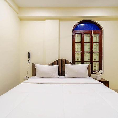 Hotel Mahal Kolkata Exterior photo