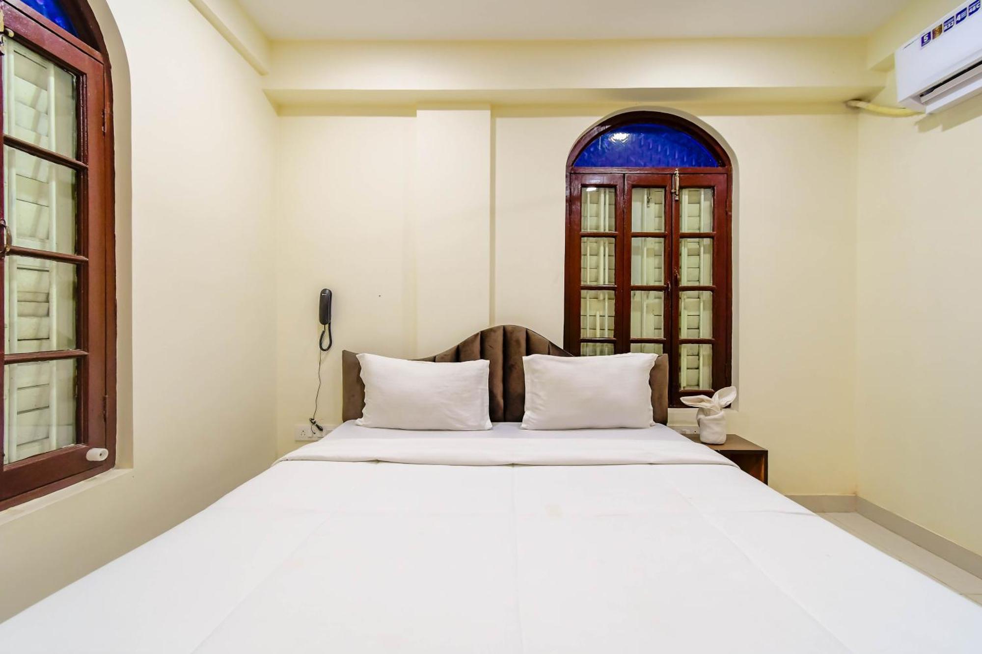 Hotel Mahal Kolkata Exterior photo