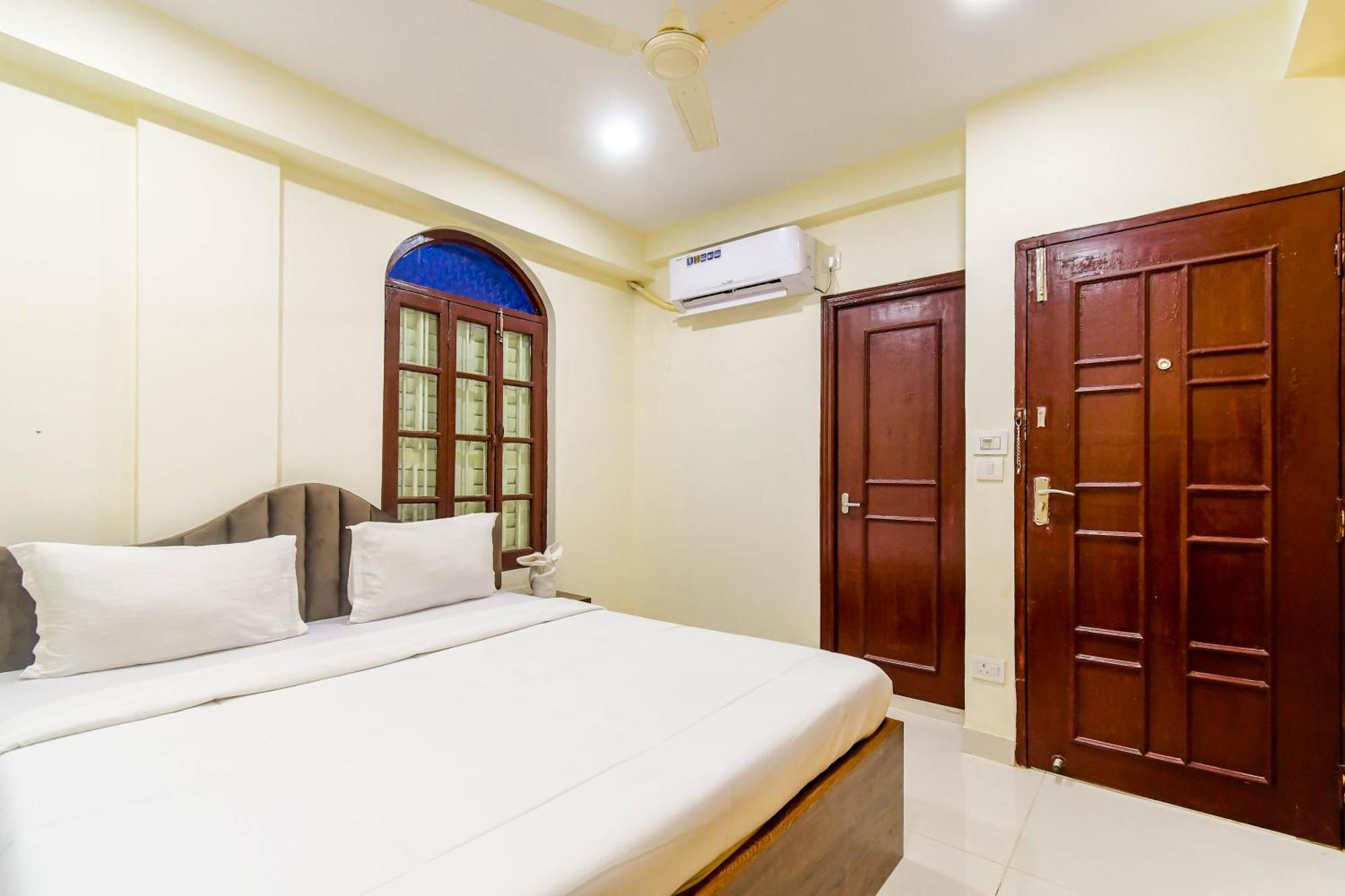 Hotel Mahal Kolkata Exterior photo