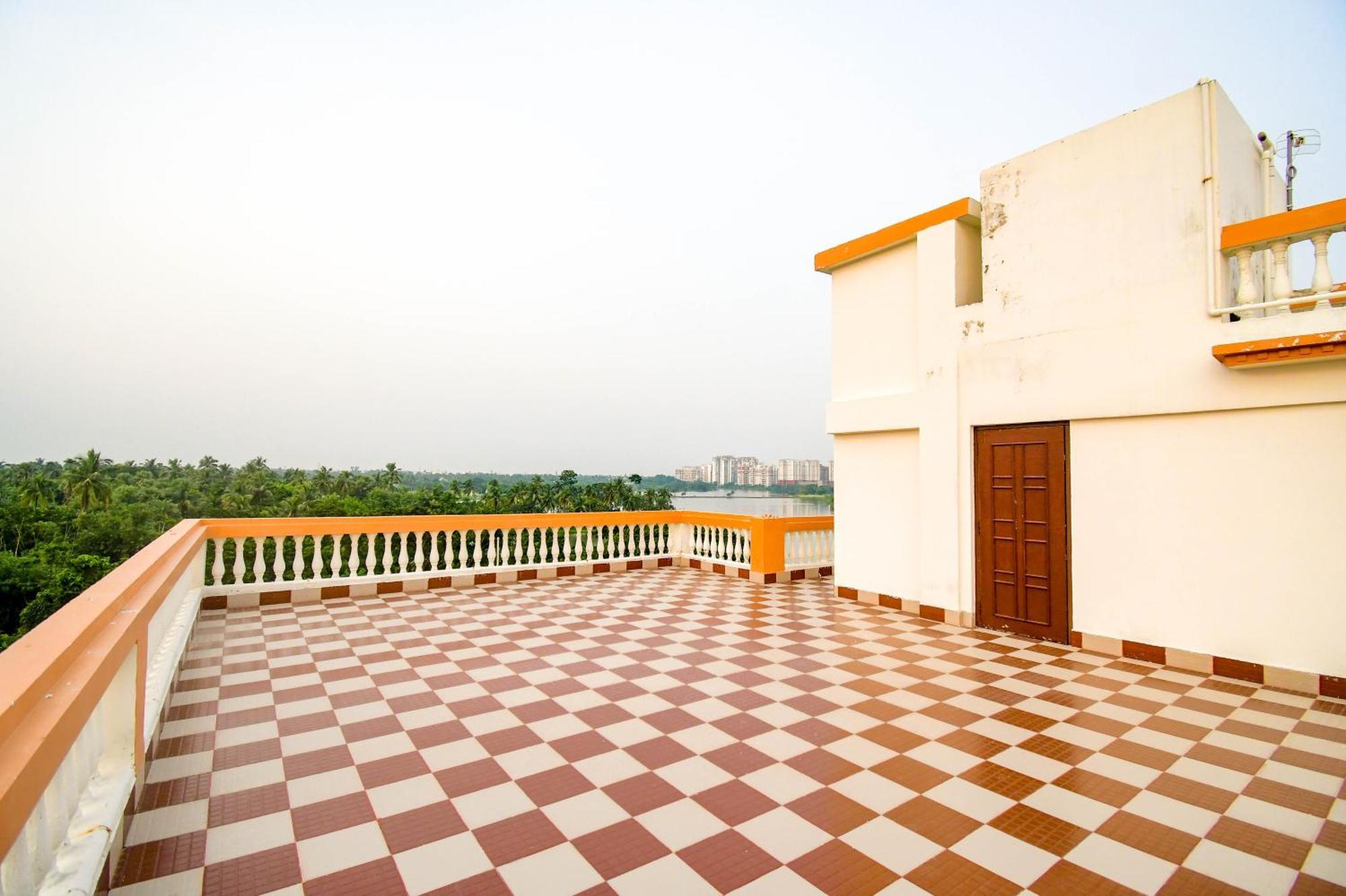 Hotel Mahal Kolkata Exterior photo