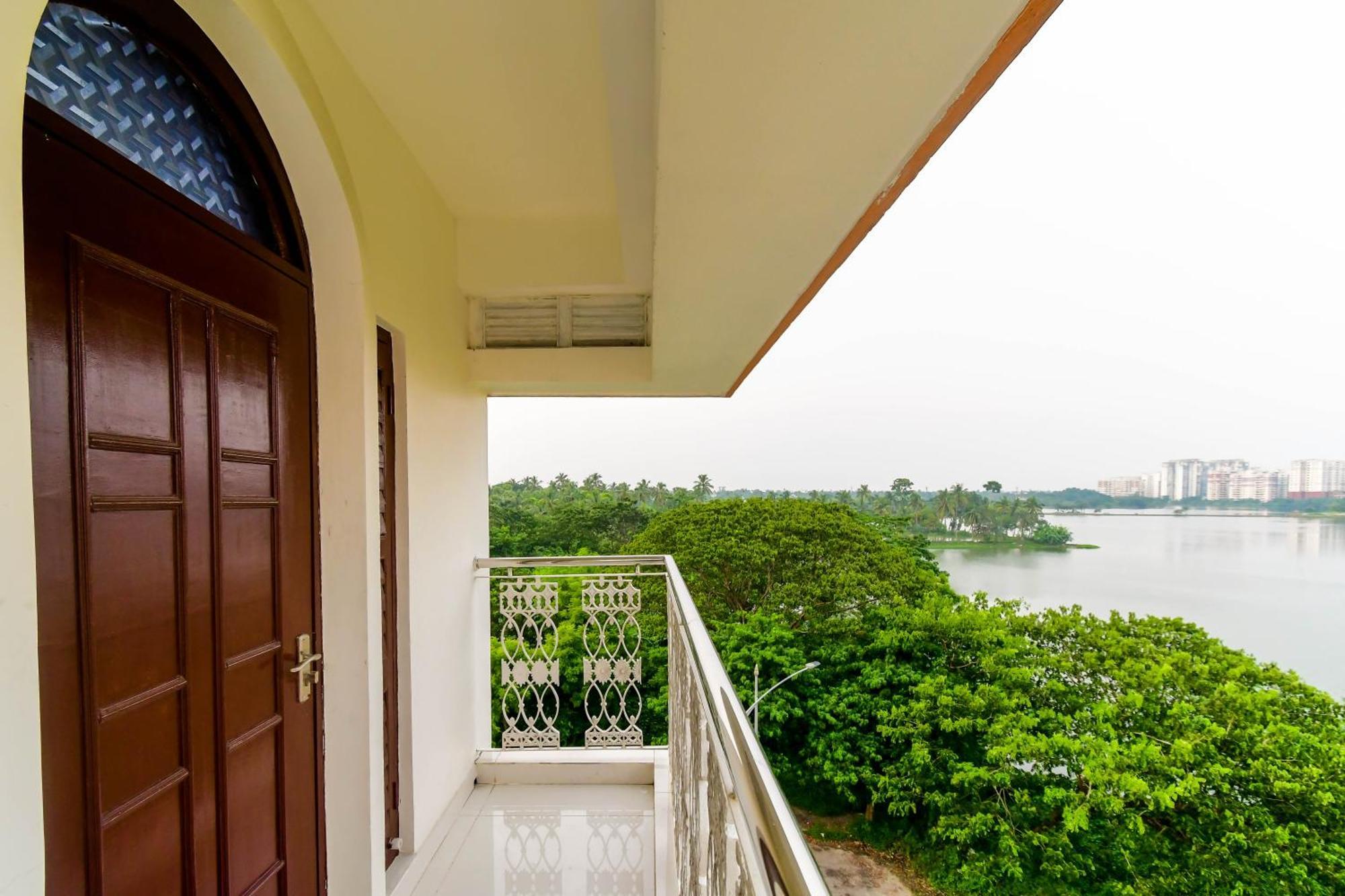 Hotel Mahal Kolkata Exterior photo